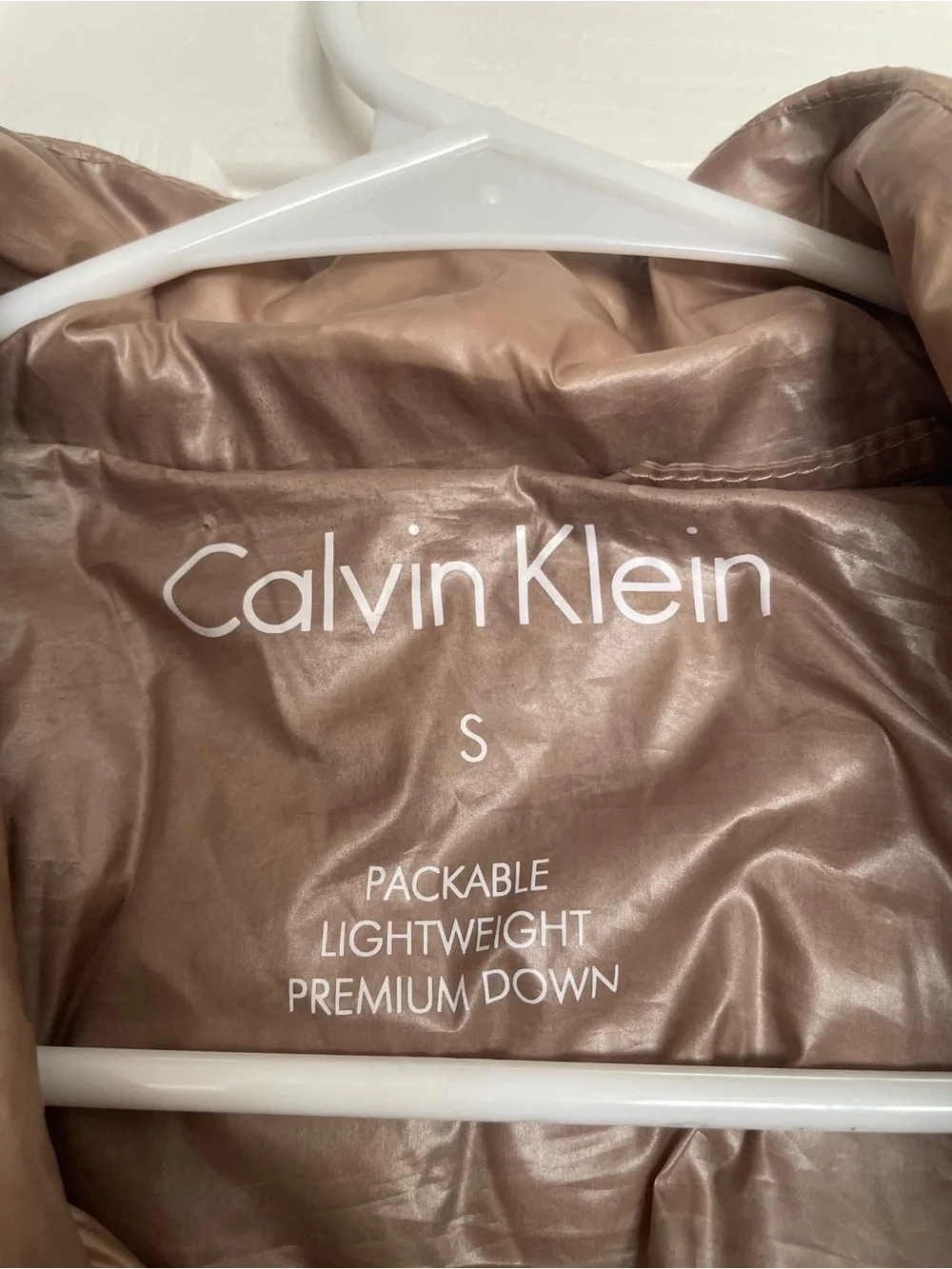 Calvin Klein Women's size Small Light Brown Premium Down Quilted Puffer Jacket